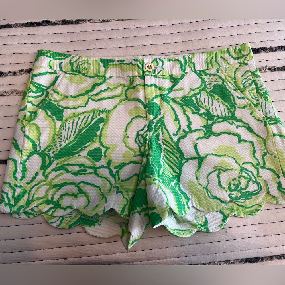 Green and white Lilly Pulitzer shorts